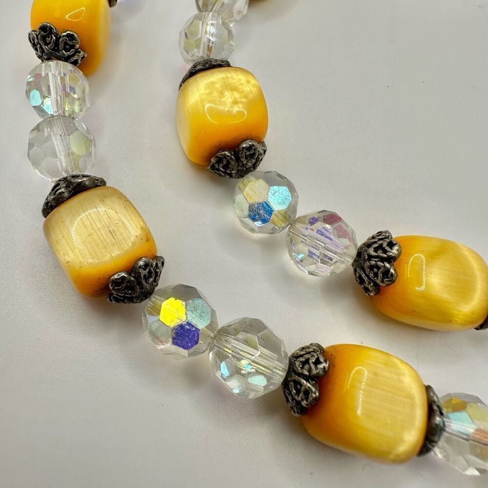 crystal and  yellow cats eye vintage necklace - Picture 9 of 10